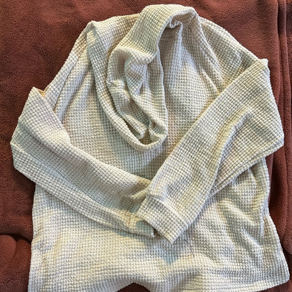 Long sleeve hooded sweater